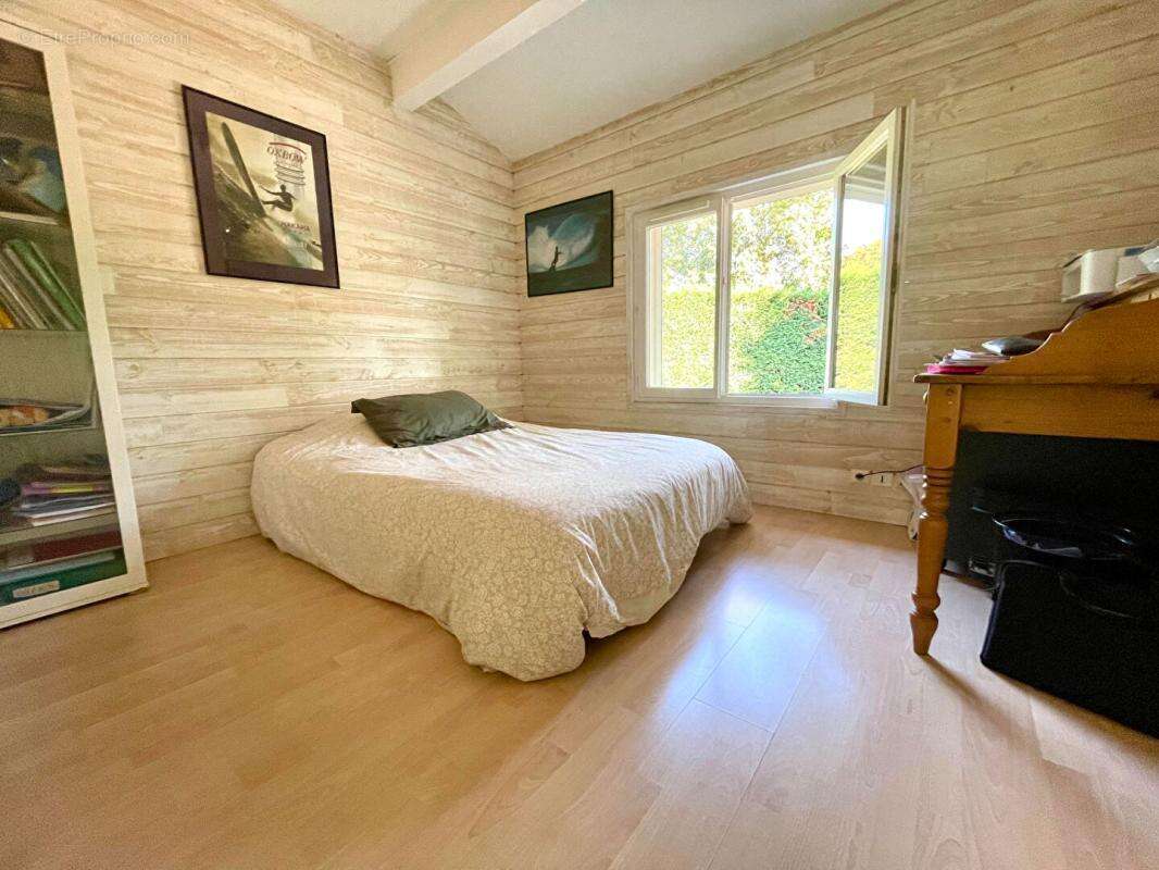 Maison à MARTIGNAS-SUR-JALLE