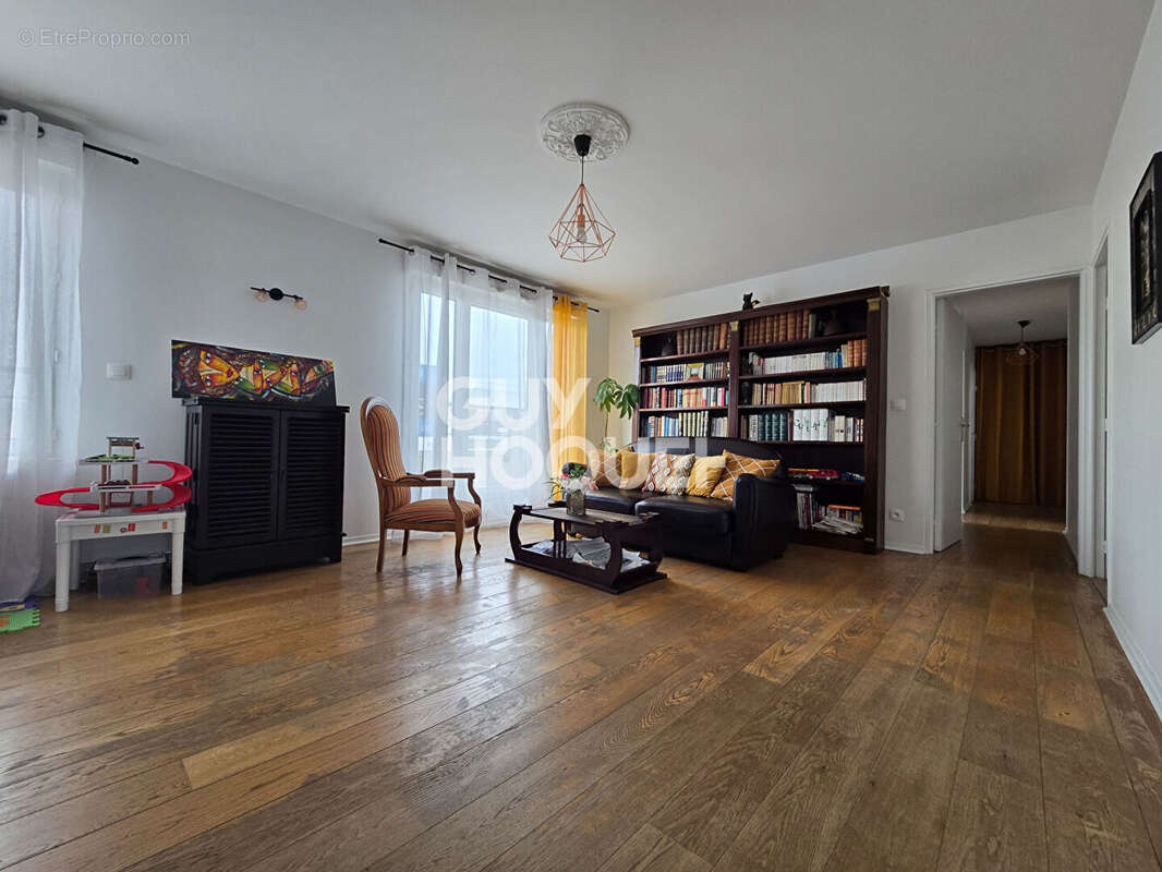 Appartement à CACHAN