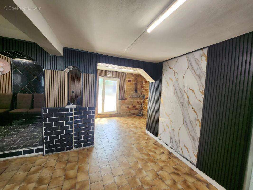 Appartement à CUISE-LA-MOTTE