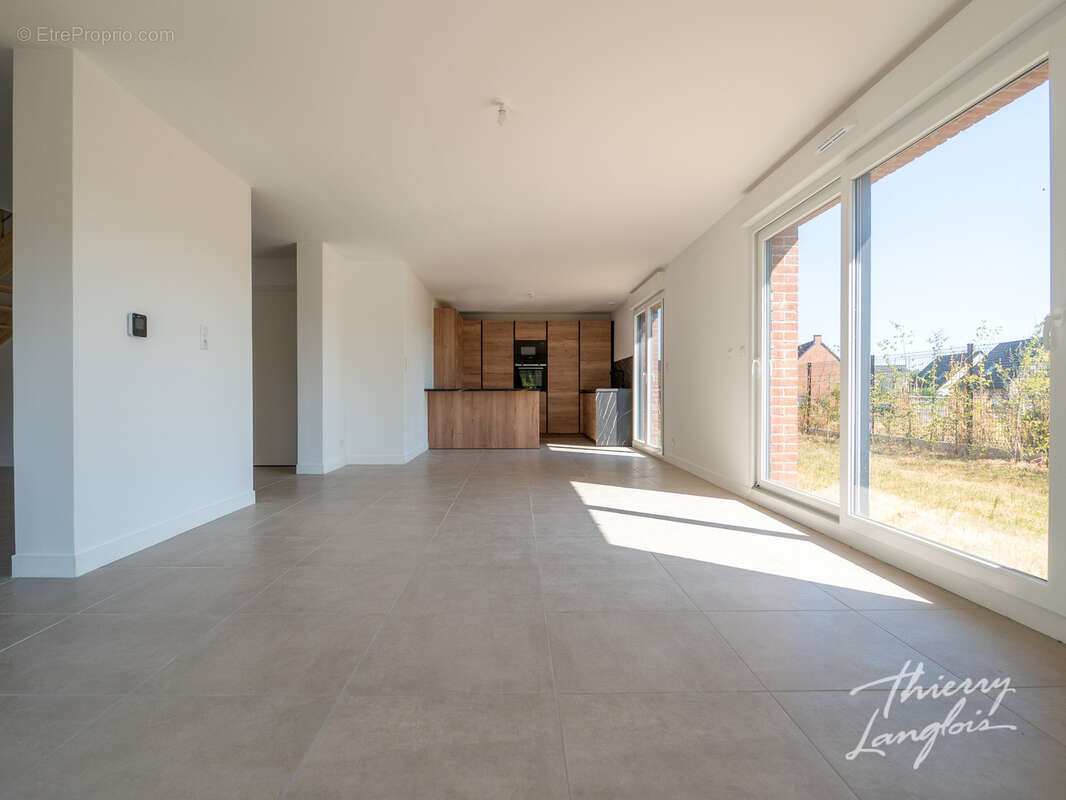 Maison neuve 170 m2 sur une parcelle de 535m2 proche lycées - photo 4