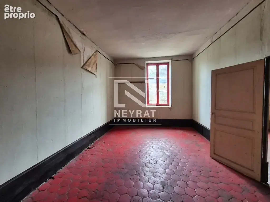 Maison 8 pièces 180 m² à vendre à Saint-Sernin-Du-Plain (71510) - photo 4
