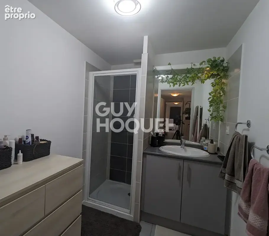 Appartement T3 Près d'Arènes 65 m2 + double terrasse + garage - photo 15