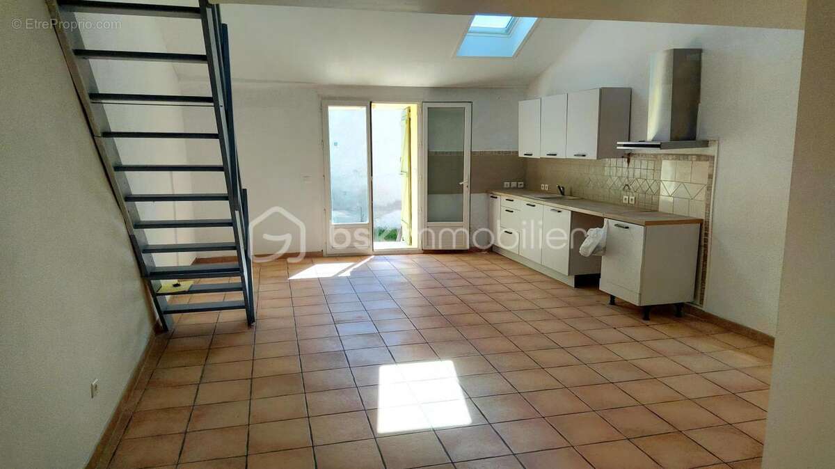 Appartement à SAINT-ETIENNE-LES-ORGUES