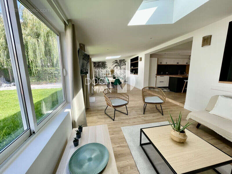 Maison à LES SORINIERES