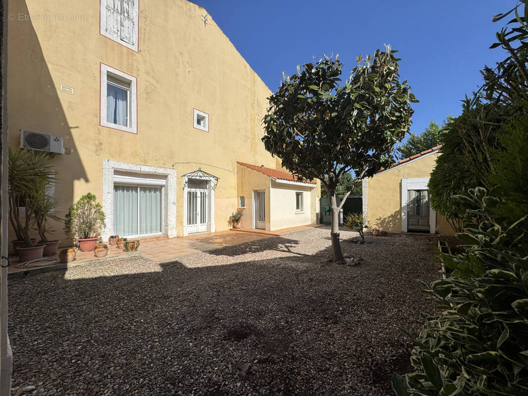 Maison à COURSAN