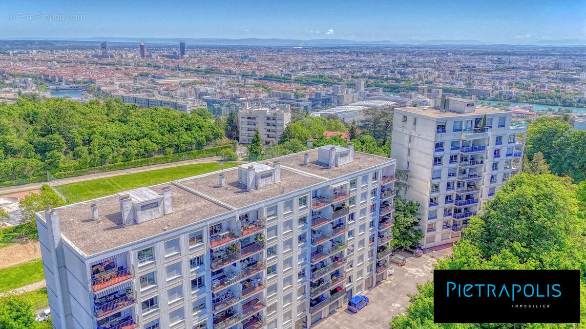 Appartement à SAINTE-FOY-LES-LYON