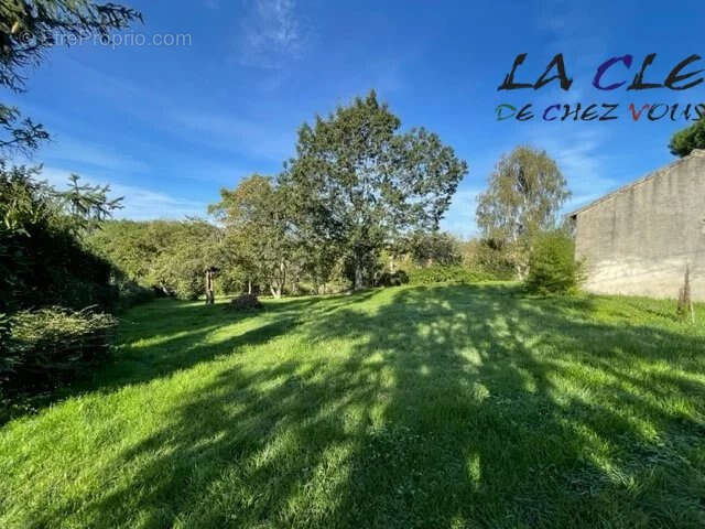 Maison à LA BOISSIERE-EN-GATINE