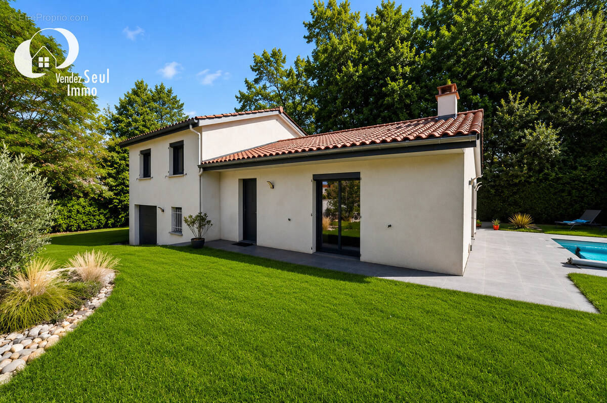Maison à MONTROND-LES-BAINS