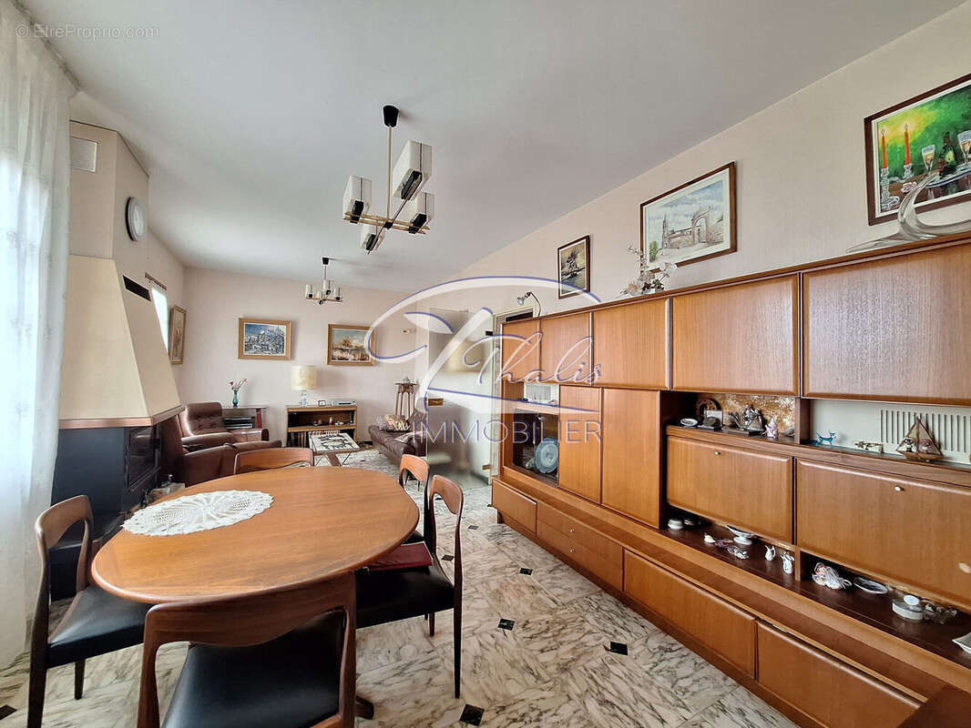 Maison à LA LANDE-DE-FRONSAC