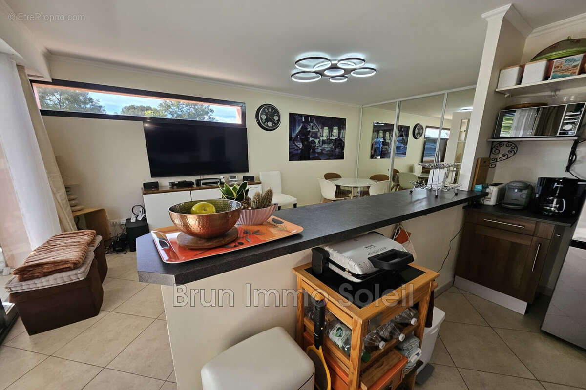 Appartement à VILLENEUVE-LOUBET