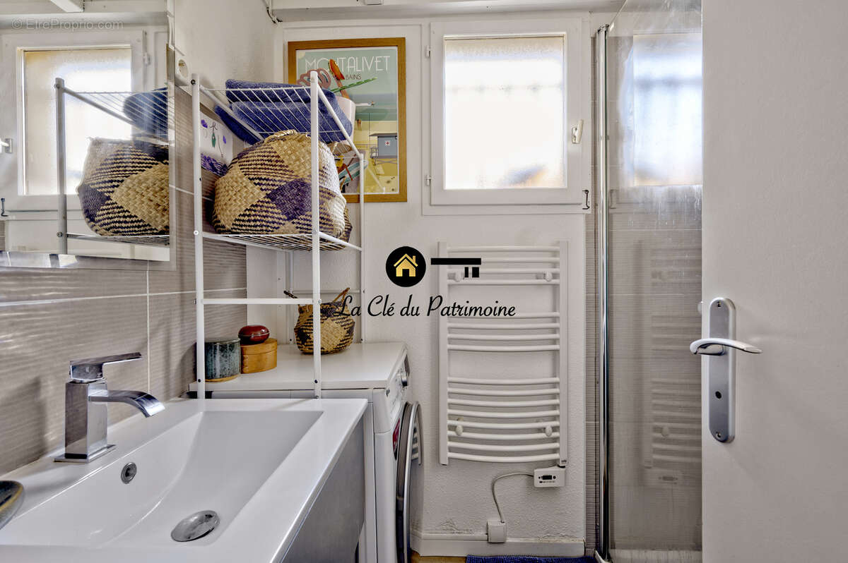 Maison à VENDAYS-MONTALIVET