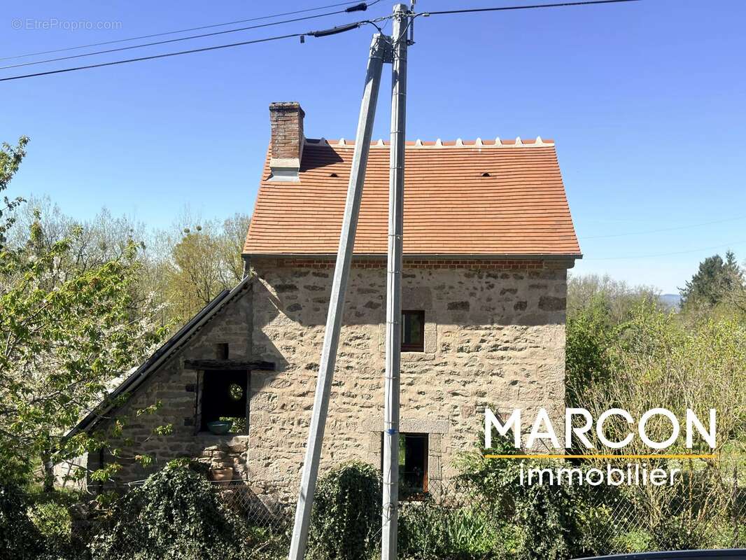 Maison à CHATELUS-MALVALEIX