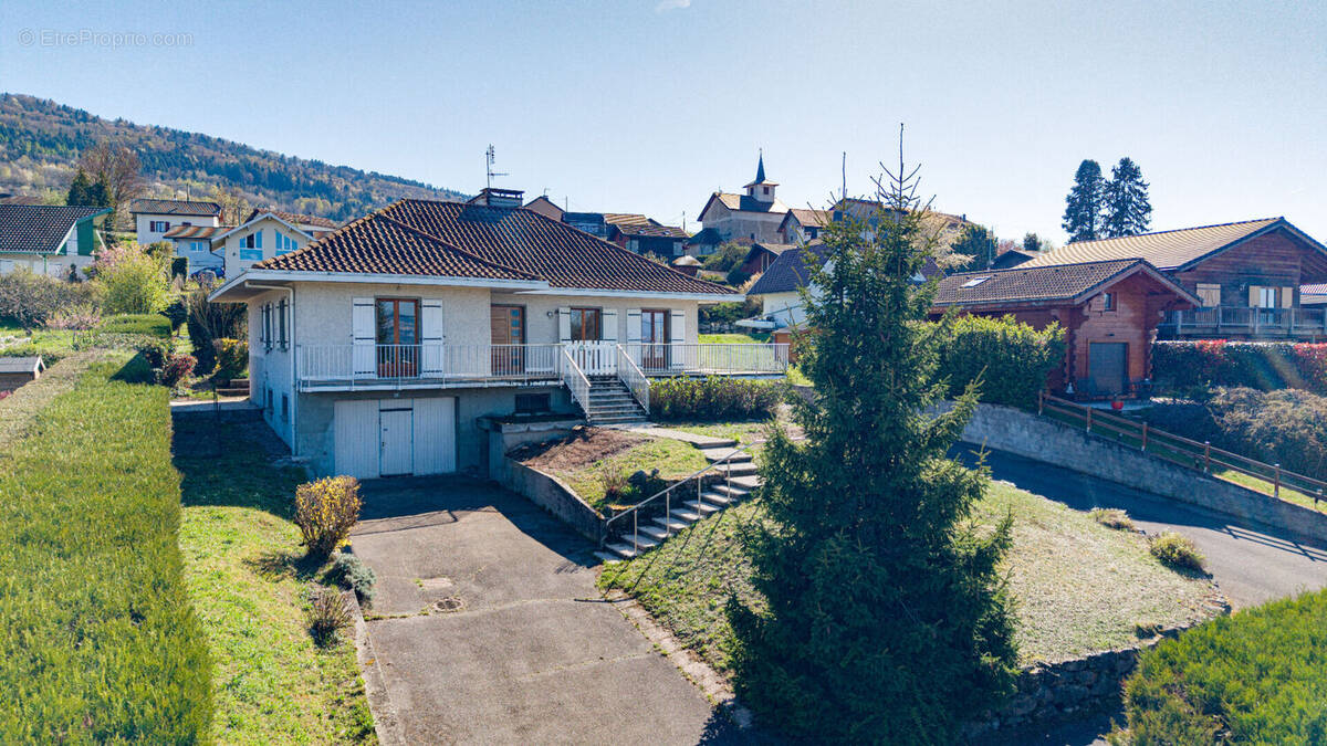 Maison à LUGRIN