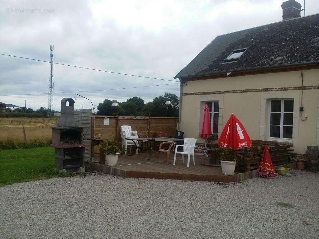 Maison à MONTREUIL-L'ARGILLE