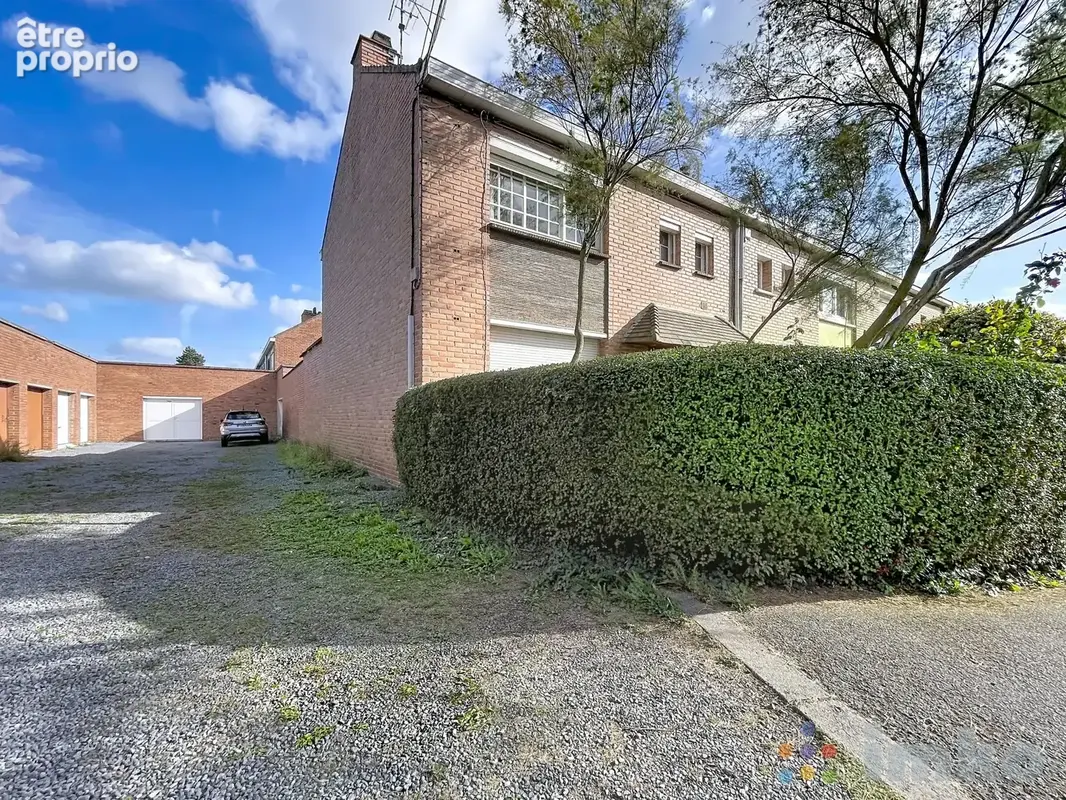 Maison 5 pièces 115 m² à vendre à Saint-Andre-Lez-Lille (59350) - photo 2