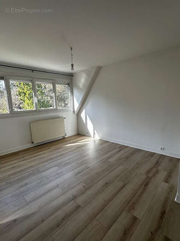 Maison à LES LOGES-EN-JOSAS