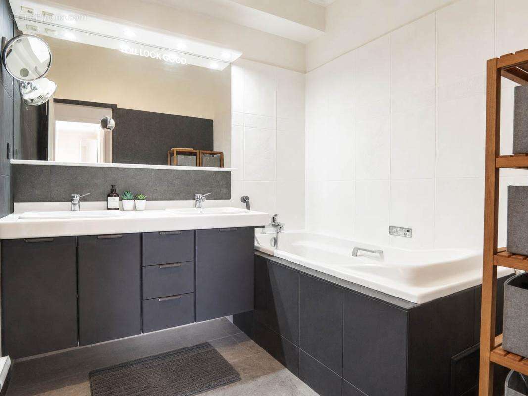 Appartement à BRON