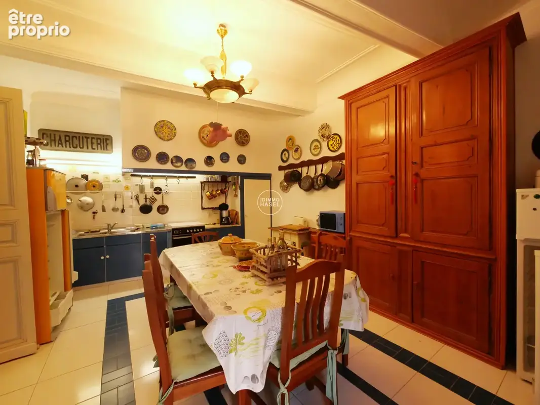 Pomérols, maison de caractère début 18ième avec pierre de taille, grandes cheminées et belle hauteur sous plaf - photo 7