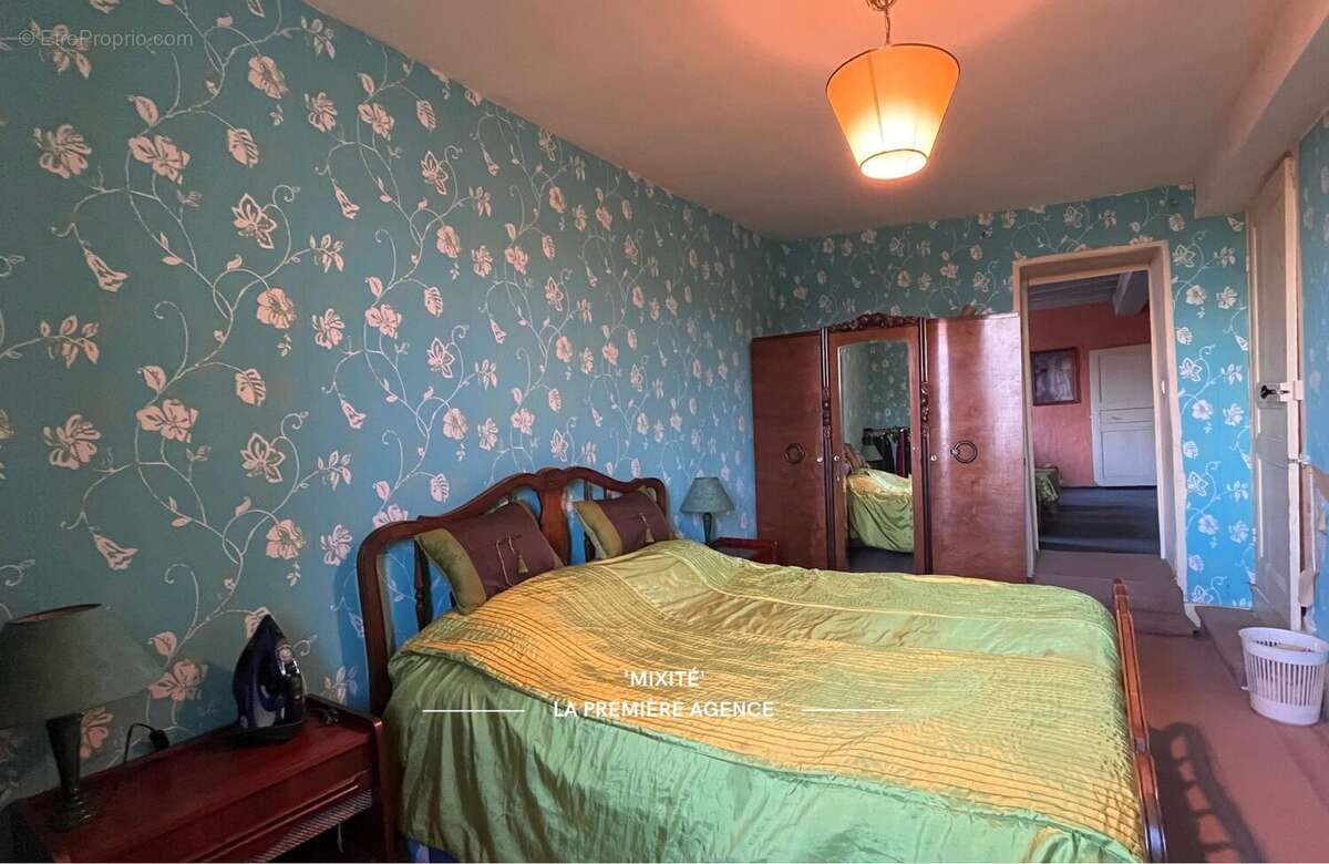 Maison à SAINT-FORGEUX