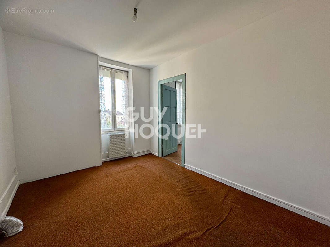 Maison à LE CREUSOT