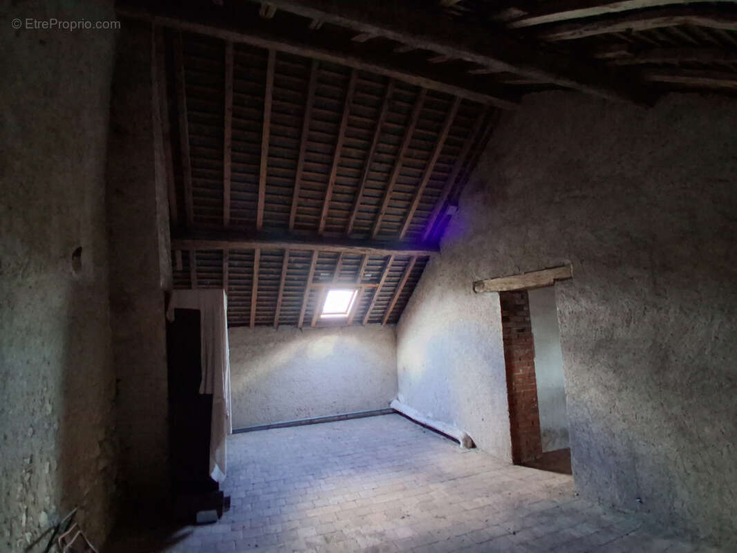 Maison à OUZOUER-SUR-TREZEE