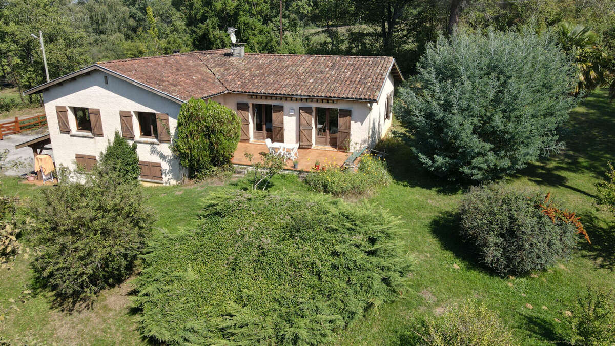 Maison à SAINT-JEAN-DE-VERGES