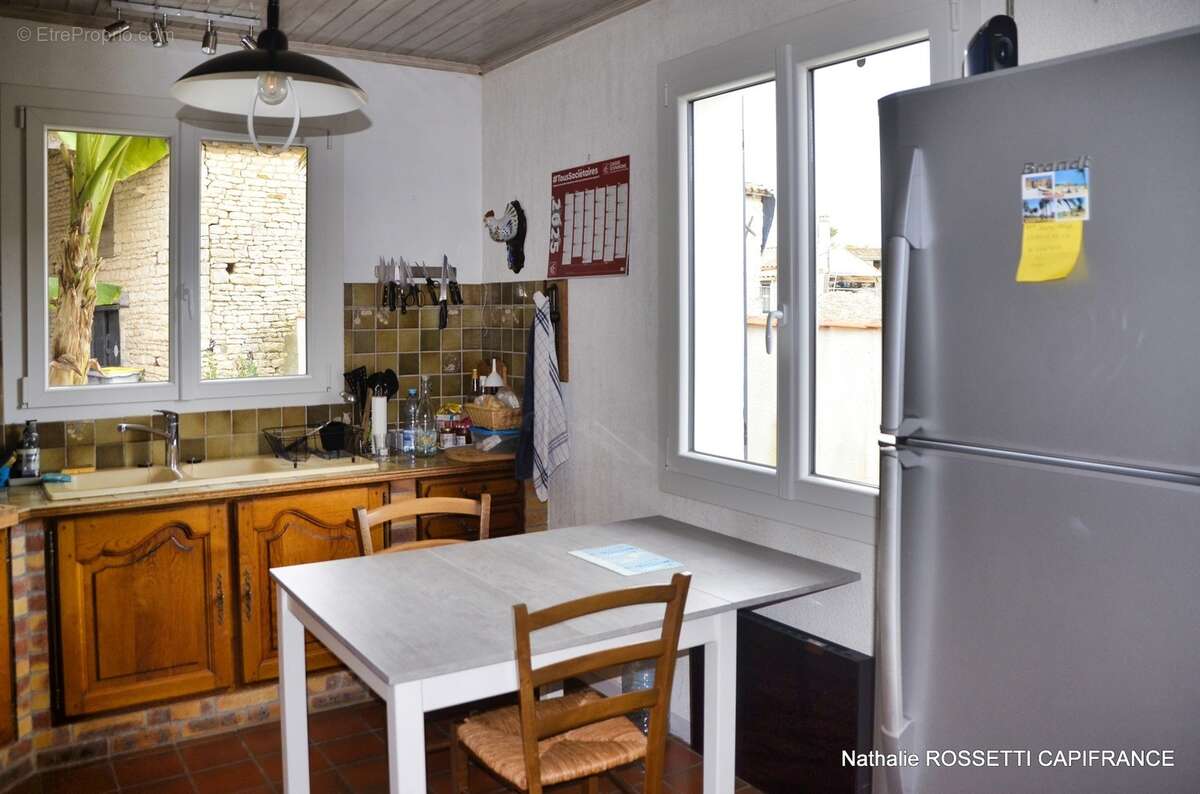 Maison à vendre 6 pièces LA GREVE SUR MIGNON (17)Maison de charme avec jardin paysagé et dépendance – 133 m² habitables sur 947  - photo 35