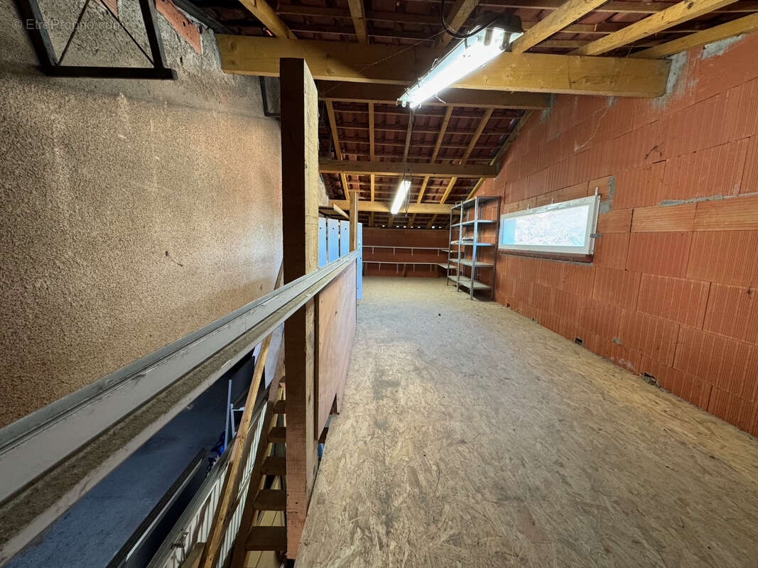 Commerce à CASTANET-TOLOSAN