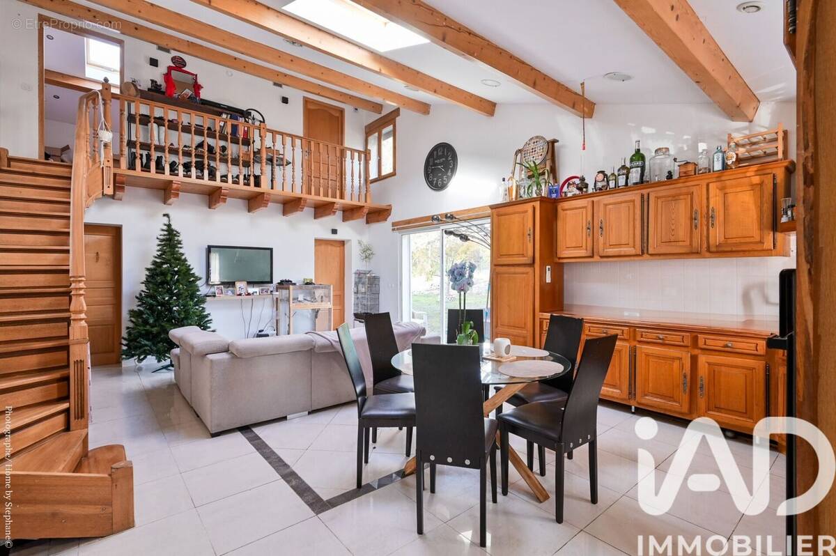 Photo 1 - Maison à PLAN-D'AUPS-SAINTE-BAUME