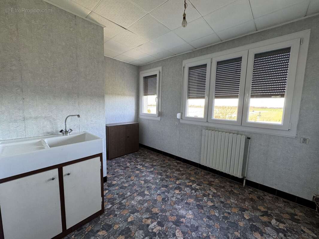 Maison à ASNANS-BEAUVOISIN