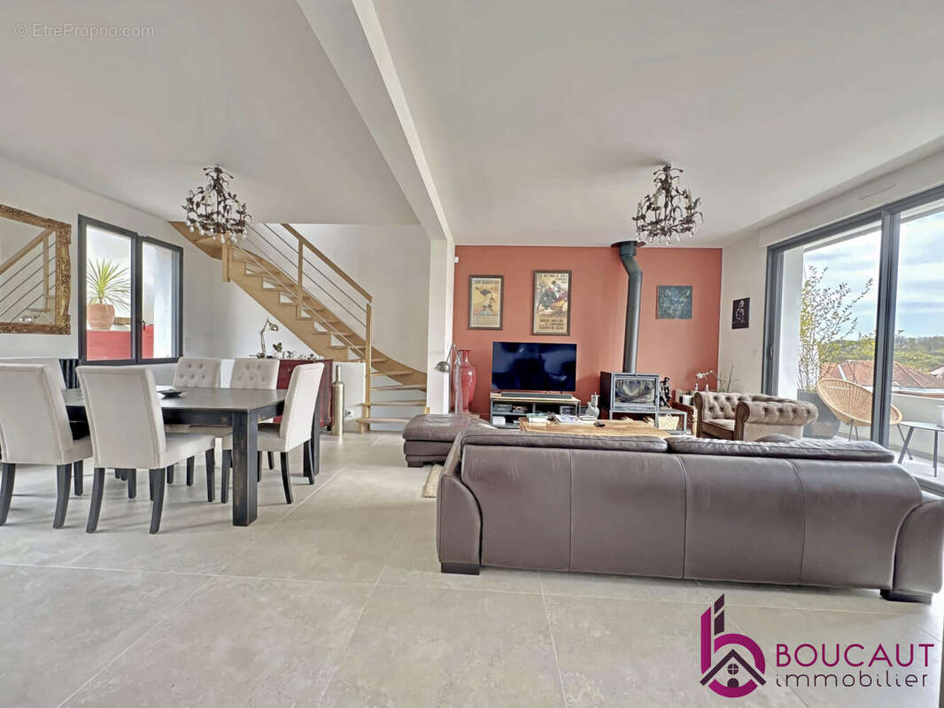 Maison à LE PLESSIS-ROBINSON