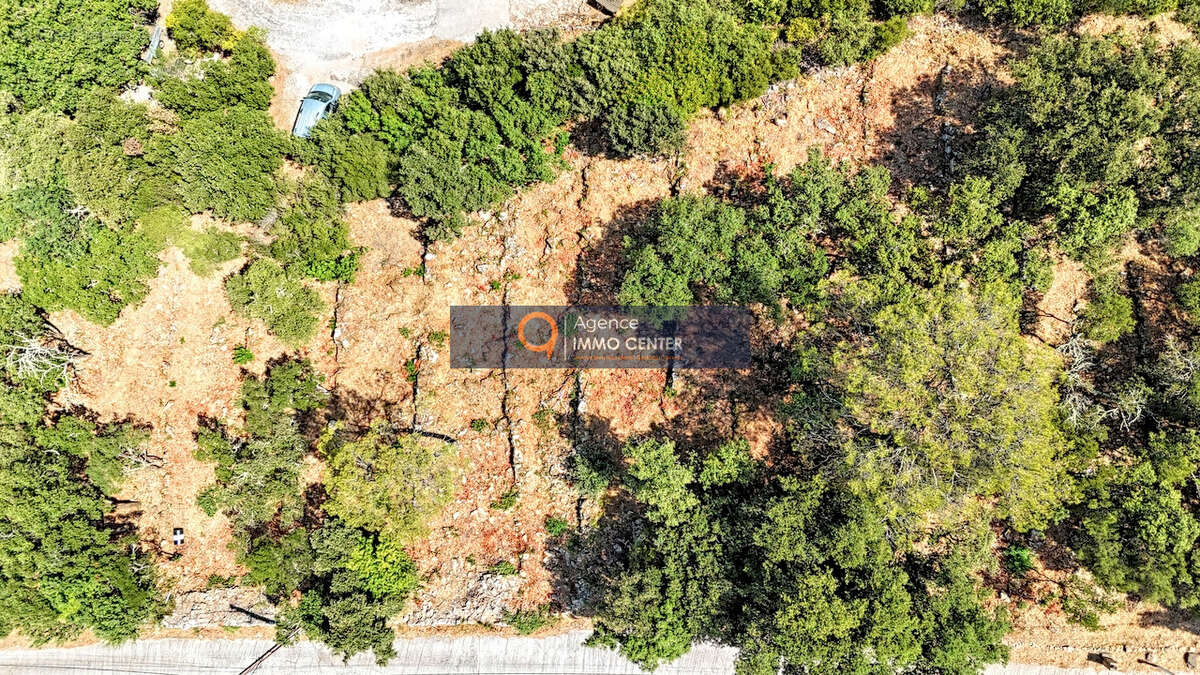 488 JD - SOLLIES-TOUCAS - Valaury - Terrain constructible de 2302 m2 - photo 4