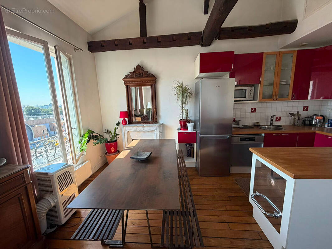 Appartement à PARIS-12E