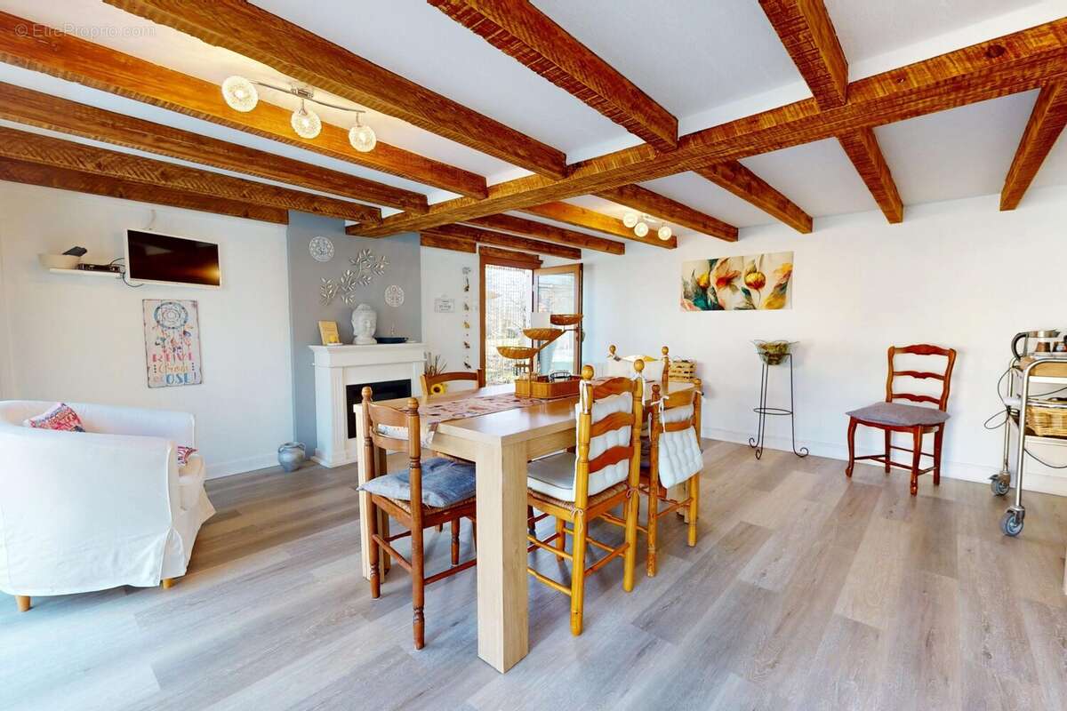 Maison à MOULEYDIER