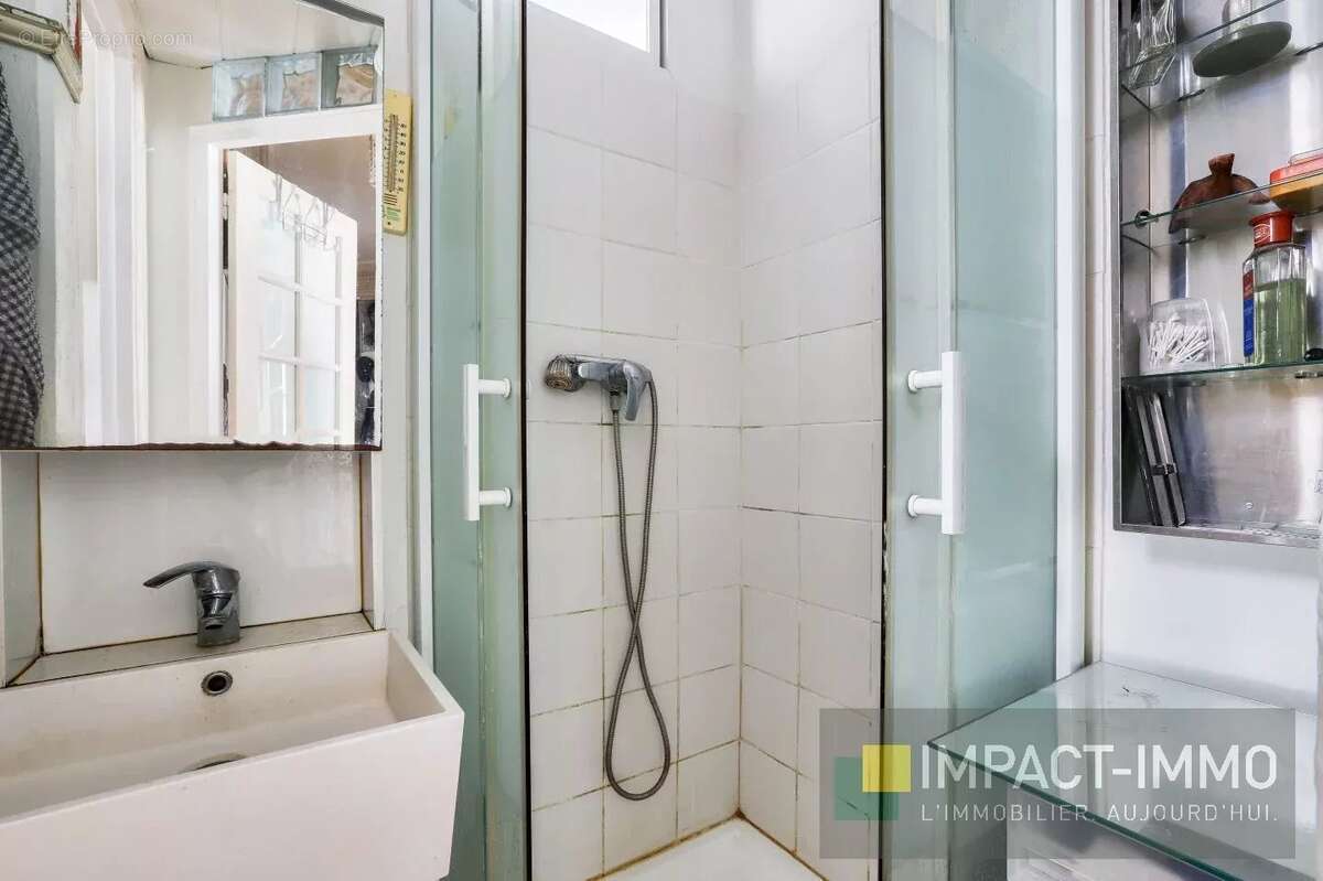 Appartement à PARIS-18E