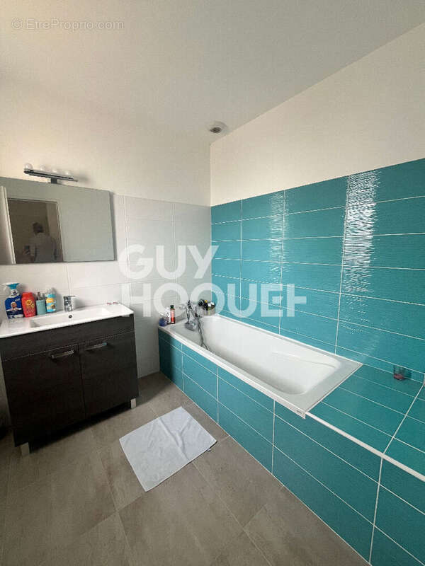 Maison à VILLENEUVE-DE-LA-RAHO