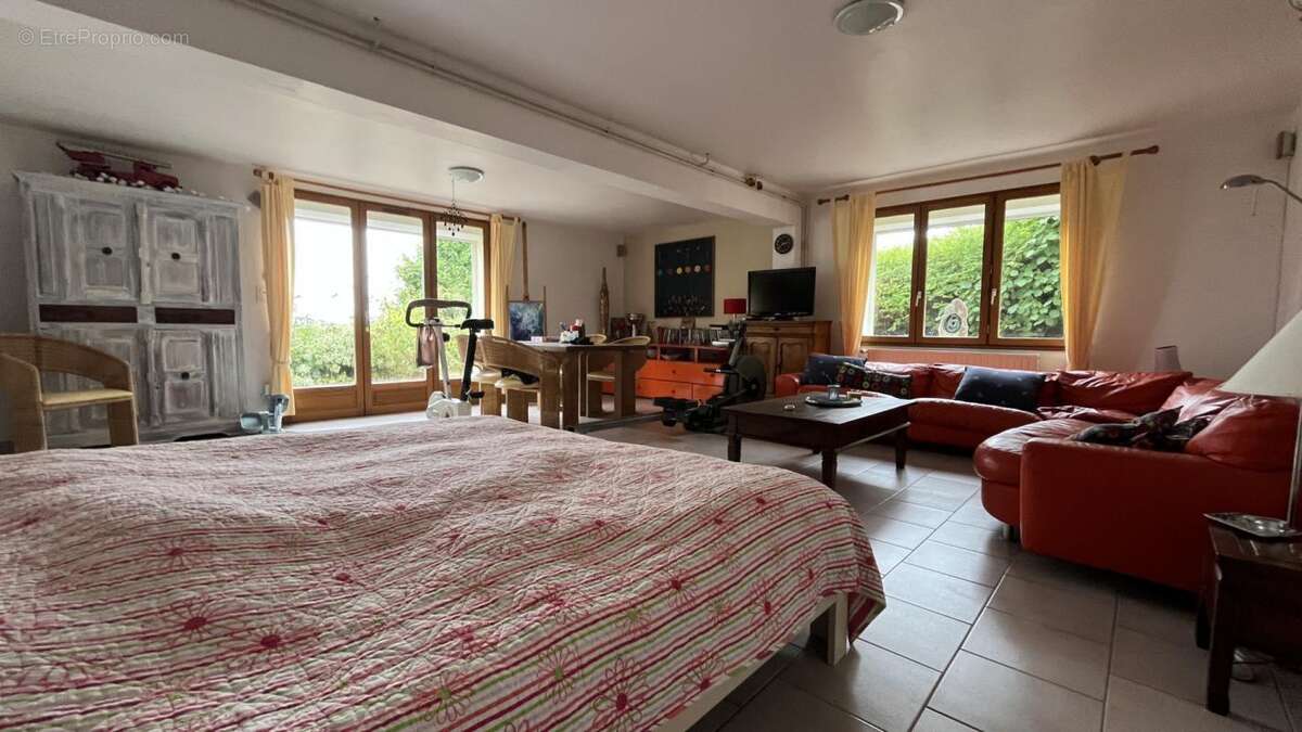 Pavillon sur sous-sol avec jolie vue dégagée - photo 17
