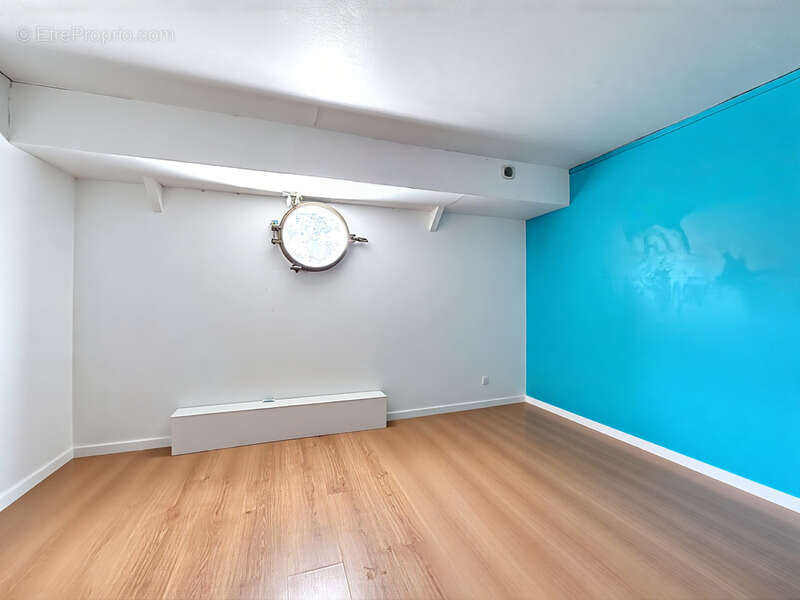 Péniche habitation - 5 chambres - 180 m² - Confluence - RP ou Locatif - photo 12