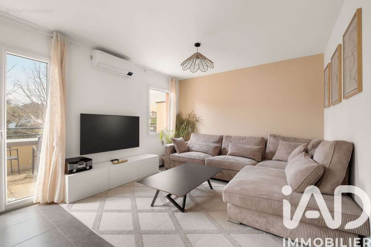 Photo 2 - Appartement à CRAPONNE