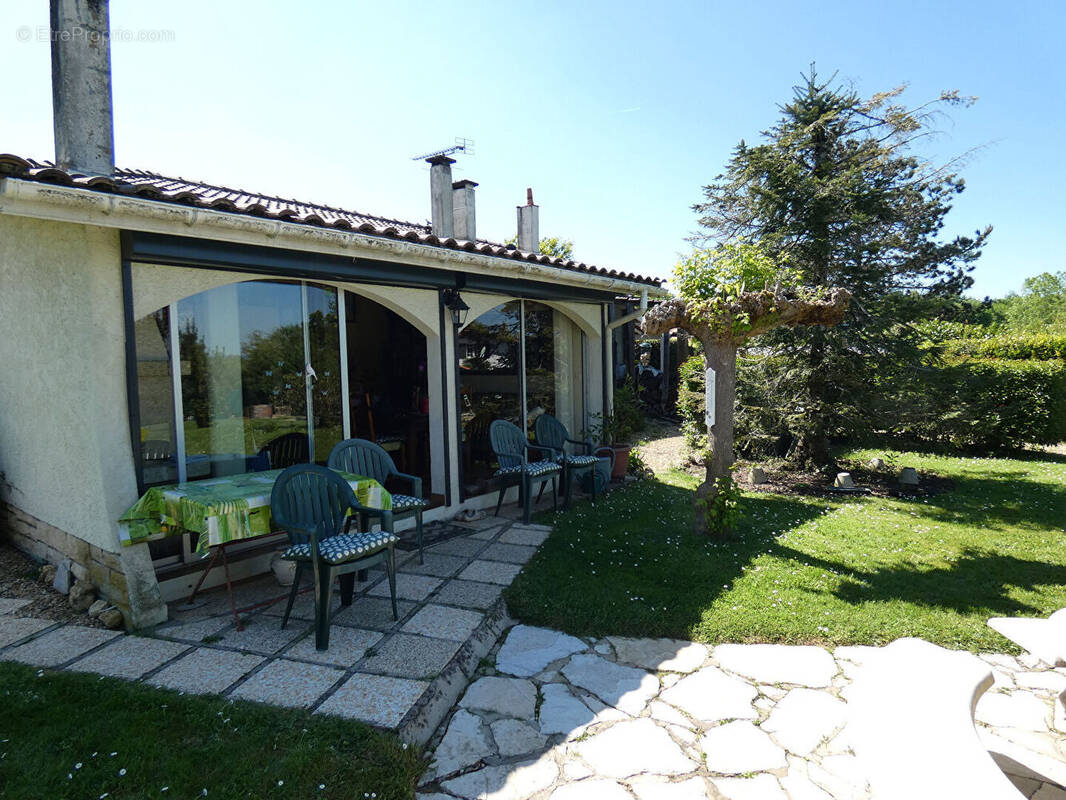 Maison à SAINT-SULPICE-ET-CAMEYRAC