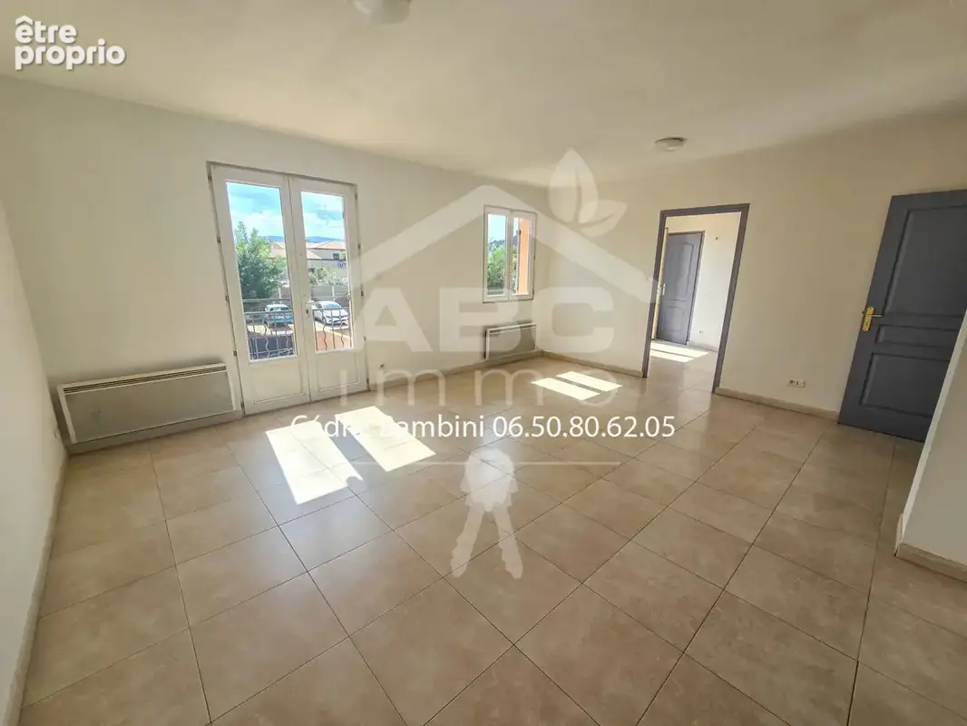 Haut de villa avec terrasse et jardin privatif de 77 m² à pied du centre ? Saint-Maximin-la-Sainte-Baume - photo 6