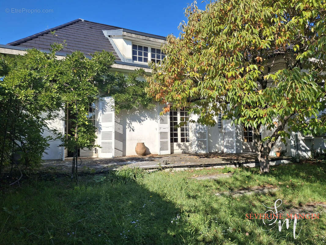 Maison à ROMANS-SUR-ISERE