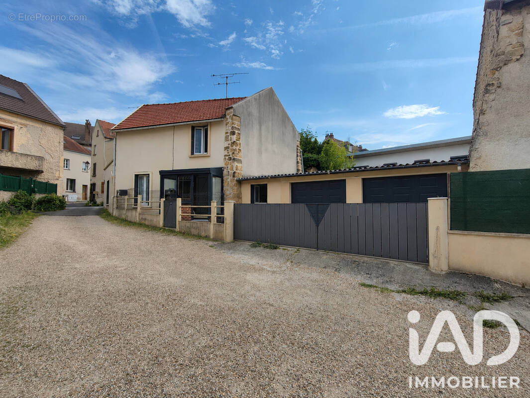 Photo 1 - Maison à BOISSY-L'AILLERIE