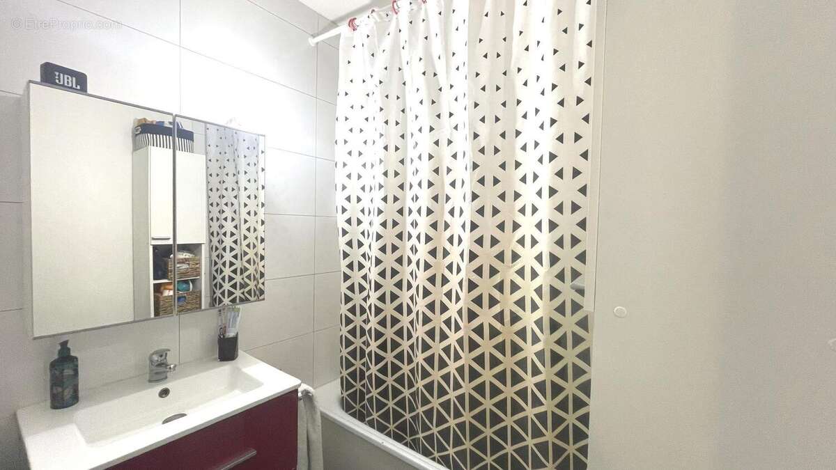 Appartement à LES MUREAUX