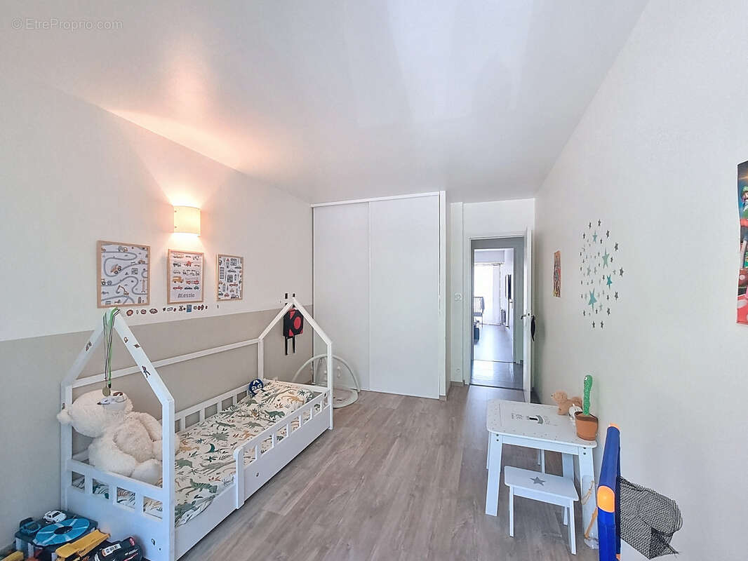 Appartement à VENCE