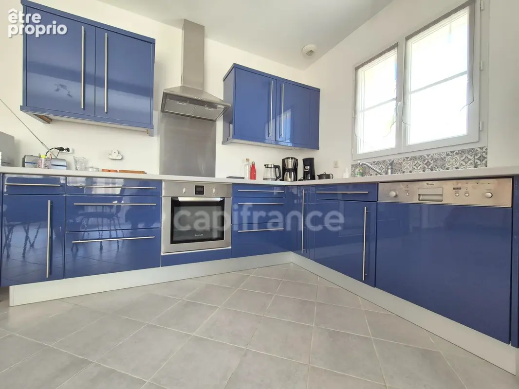 Maison à vendre 4 pièces SAINT GEORGES DE DIDONNE (17) - Terrasses -garage - photo 14