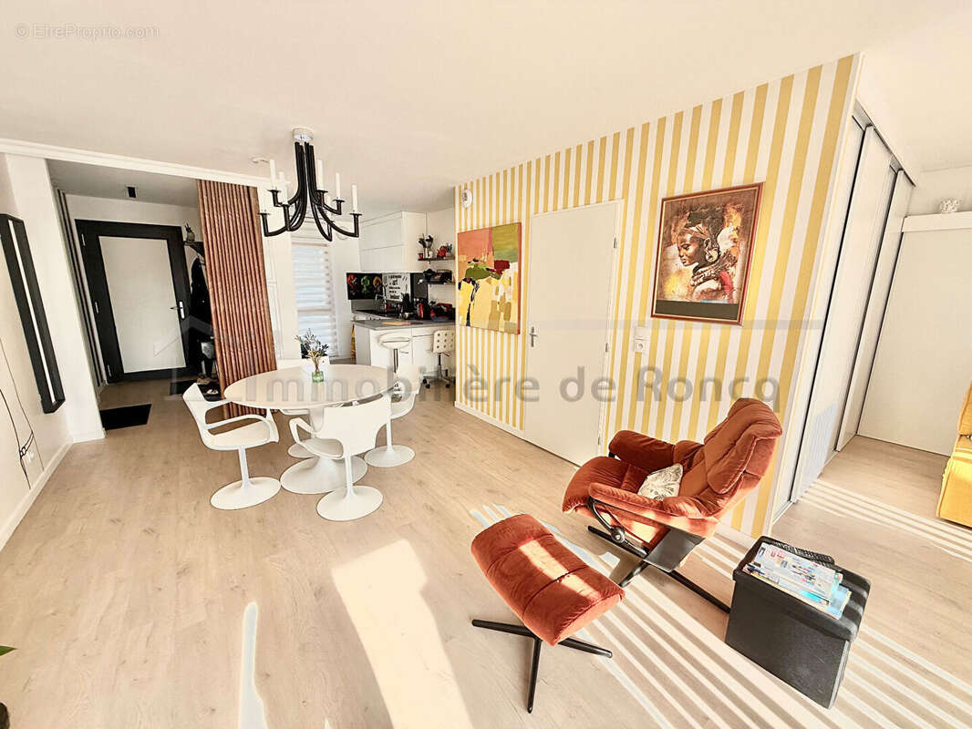 Appartement à QUESNOY-SUR-DEULE