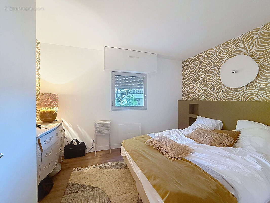 Appartement à VILLENEUVE-LES-AVIGNON
