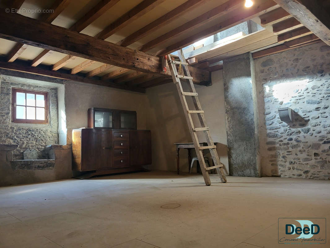 Maison à SARRANCOLIN