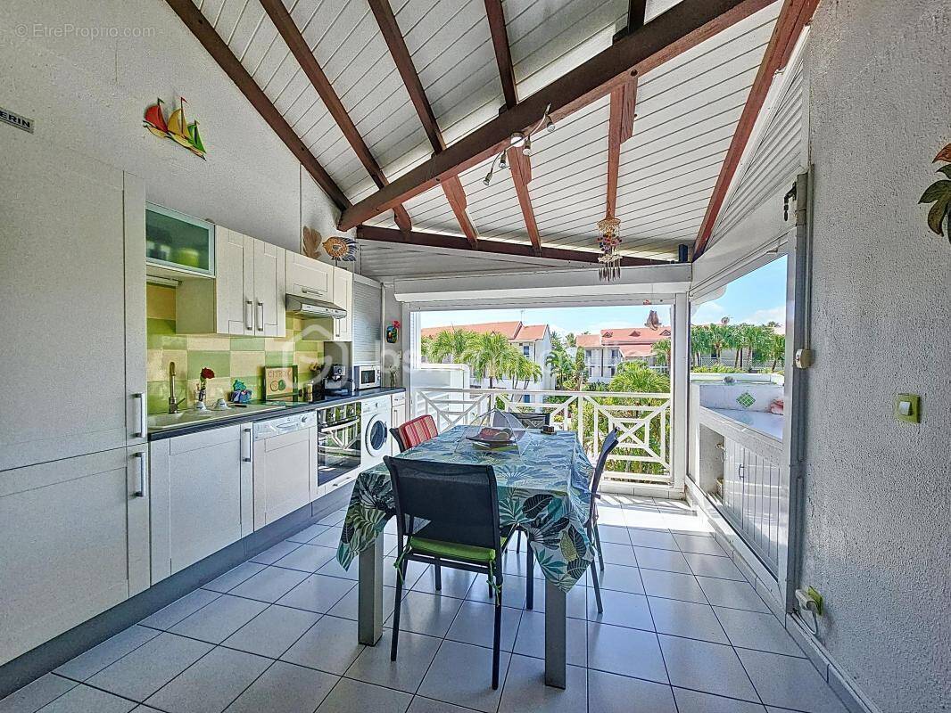 Photo Appartement à Saint-Francois au prix de 218 000€